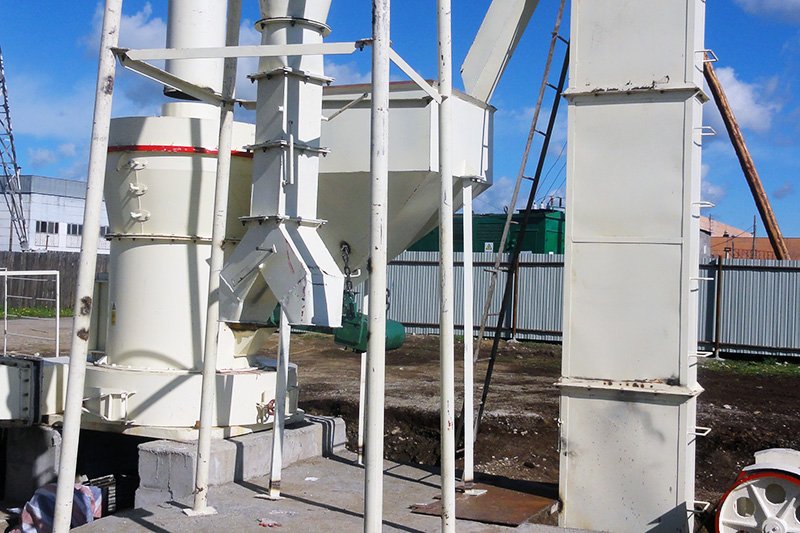 雷蒙磨粉機現場 雷蒙磨粉機現場