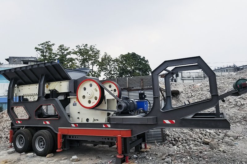 移動式建筑垃圾生產線粗破車 移動式建筑垃圾生產線粗破車