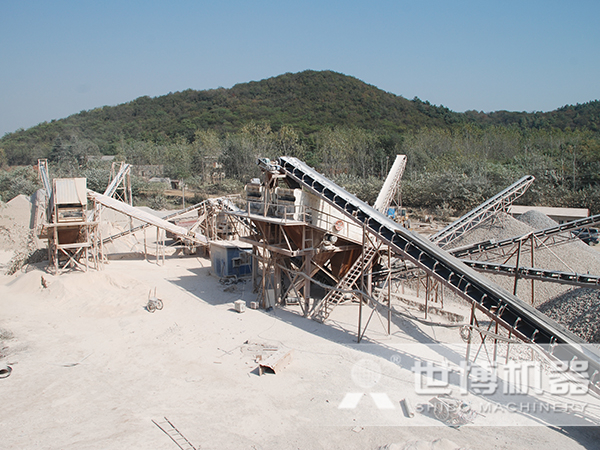 大型石子加工現場 大型石子加工現場