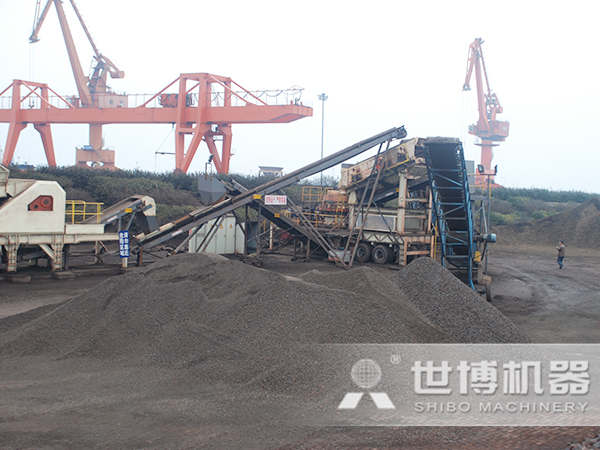 山西臨汾大型移動石子生產線 山西臨汾大型移動石子生產線