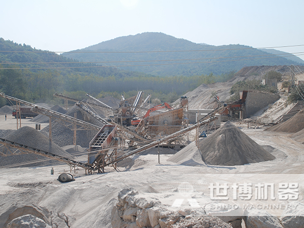 石料場夾石子現場 石料場夾石子現場