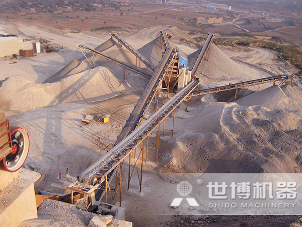 建筑垃圾固定破碎機生產線現場 建筑垃圾固定破碎機生產線現場