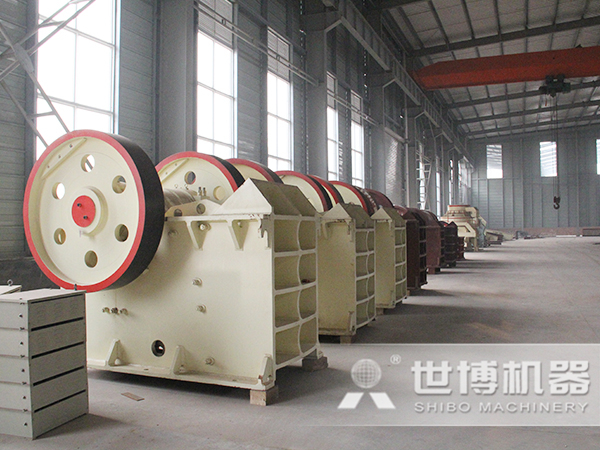 新型顎式破碎機 新型顎式破碎機