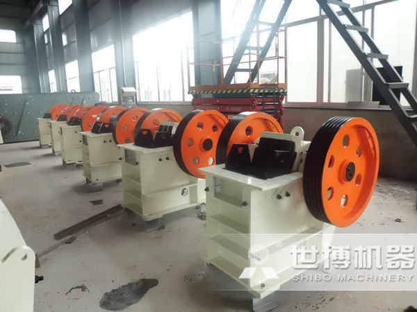 破碎機(jī)生產(chǎn)車間 破碎機(jī)生產(chǎn)車間