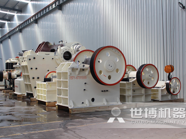 破碎機(jī)廠家 破碎機(jī)廠家