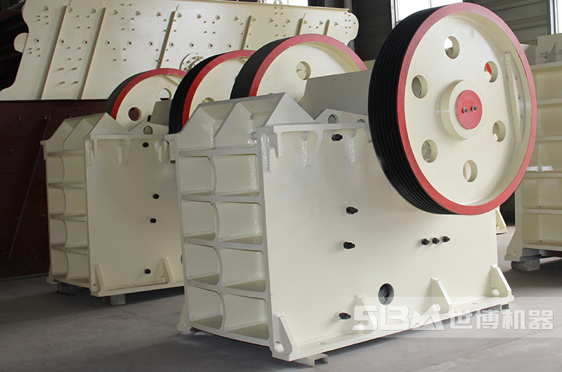 鄂式粗破碎機 鄂式粗破碎機