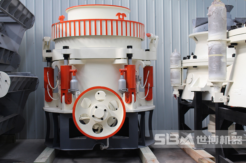 硬石頭破碎用圓錐破碎機(jī) 硬石頭破碎用圓錐破碎機(jī)