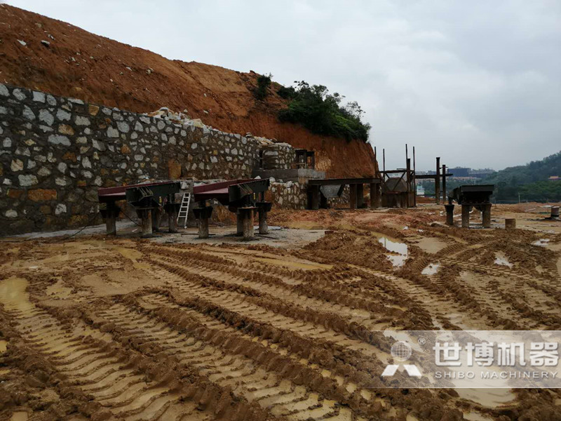 新裝沙石料廠現(xiàn)場 新裝沙石料廠現(xiàn)場