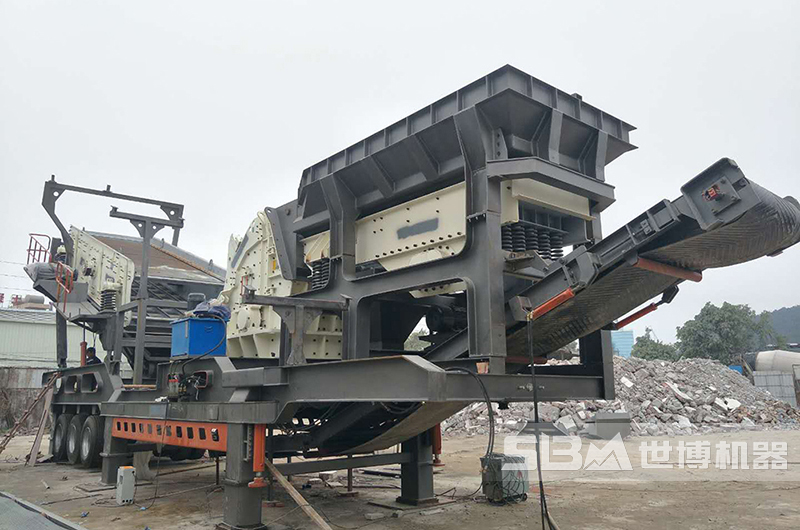 西安移動(dòng)石子粉碎機(jī)現(xiàn)場(chǎng) 西安移動(dòng)石子粉碎機(jī)現(xiàn)場(chǎng)