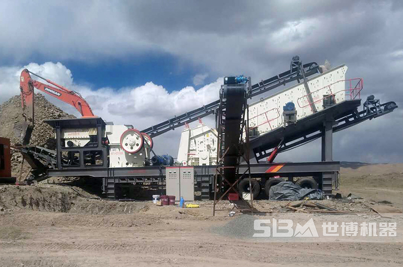 四組合移動式砂石粉碎機圖片 四組合移動式砂石粉碎機圖片