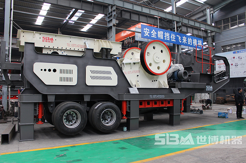 輪胎移動石子破碎機 輪胎移動石子破碎機
