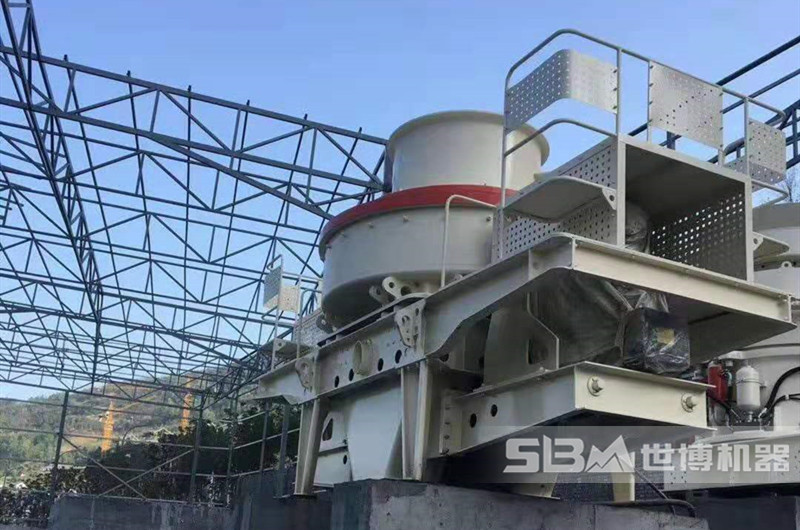 鵝卵石制砂現(xiàn)場 鵝卵石制砂現(xiàn)場