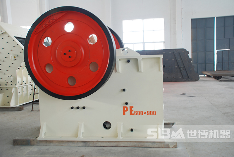 PE600×900顎式破碎機 PE600×900顎式破碎機
