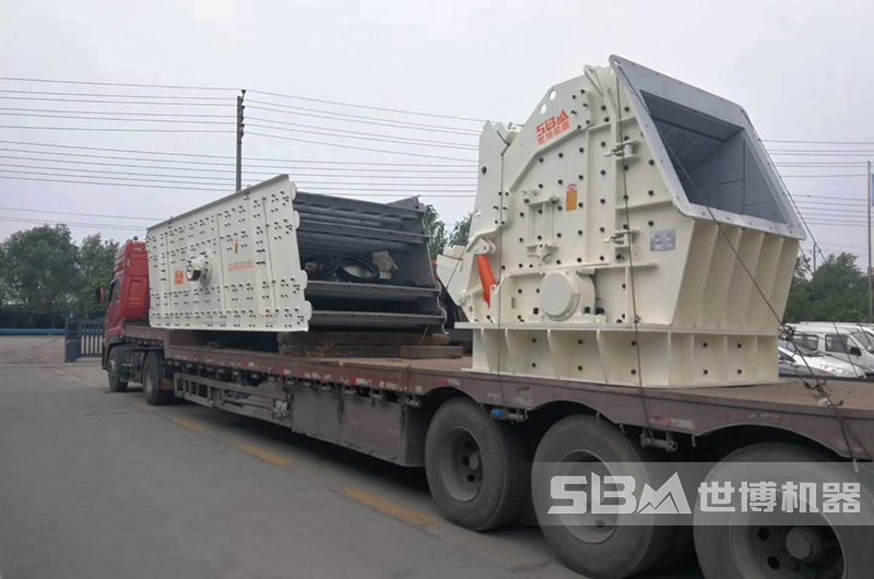 世博1315反擊破碎機發貨 世博1315反擊破碎機發貨