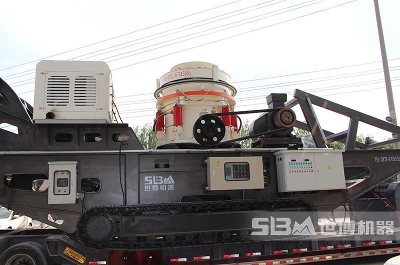 履帶移動砂石粉碎站 履帶移動砂石粉碎站