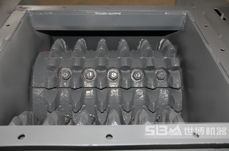 狼牙破碎機(jī)齒輥細(xì)節(jié)圖 狼牙破碎機(jī)齒輥細(xì)節(jié)圖