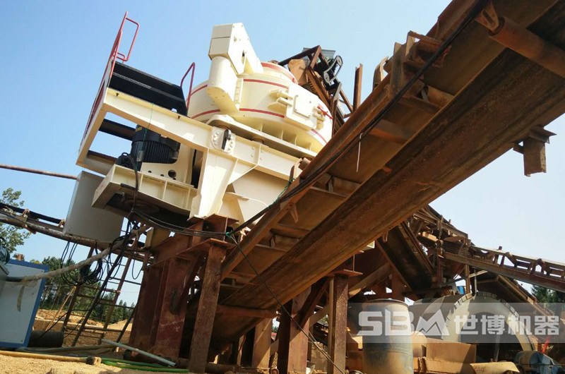 江西河卵石制砂現場 江西河卵石制砂現場