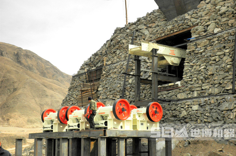 大型細(xì)顎破現(xiàn)場(chǎng) 大型細(xì)顎破現(xiàn)場(chǎng)