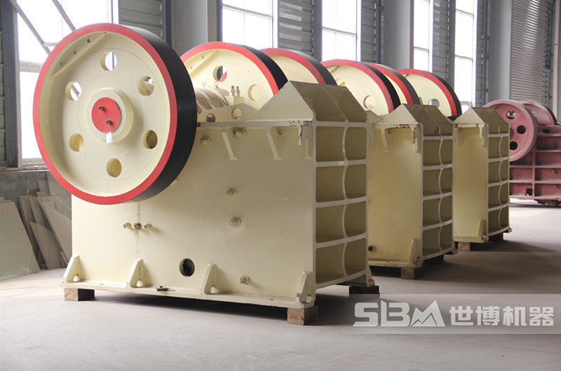 69式鄂破機車間圖 69式鄂破機車間圖