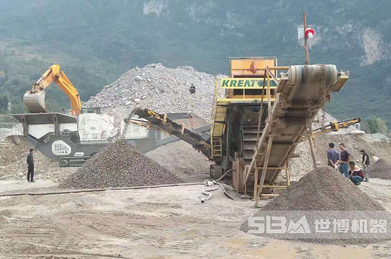 移動破碎站現(xiàn)場 移動破碎站現(xiàn)場