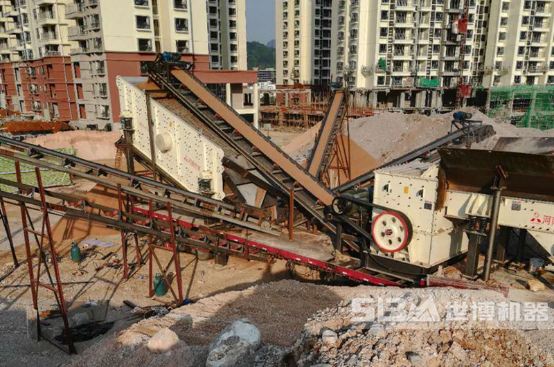 建筑廢料磚頭粉碎機(jī)生產(chǎn)現(xiàn)場 建筑廢料磚頭粉碎機(jī)生產(chǎn)現(xiàn)場