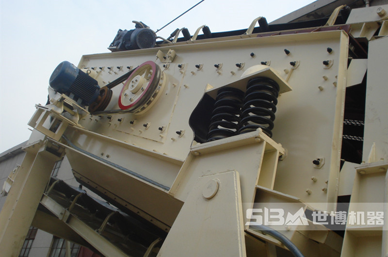 石頭移動篩分機細節圖 石頭移動篩分機細節圖