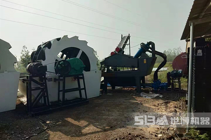 河南世博水洗沙機現(xiàn)場圖 河南世博水洗沙機現(xiàn)場圖