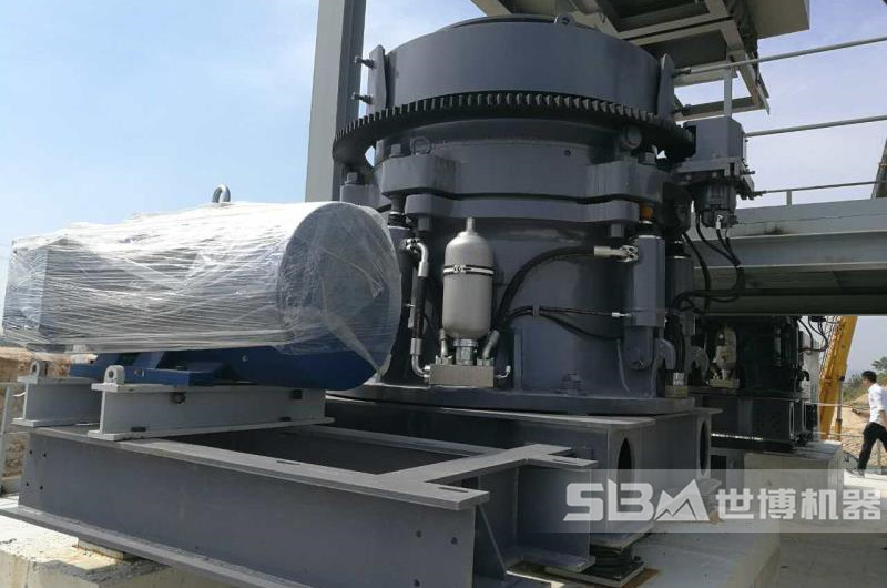 圓錐破碎機破碎現場圖 圓錐破碎機破碎現場圖
