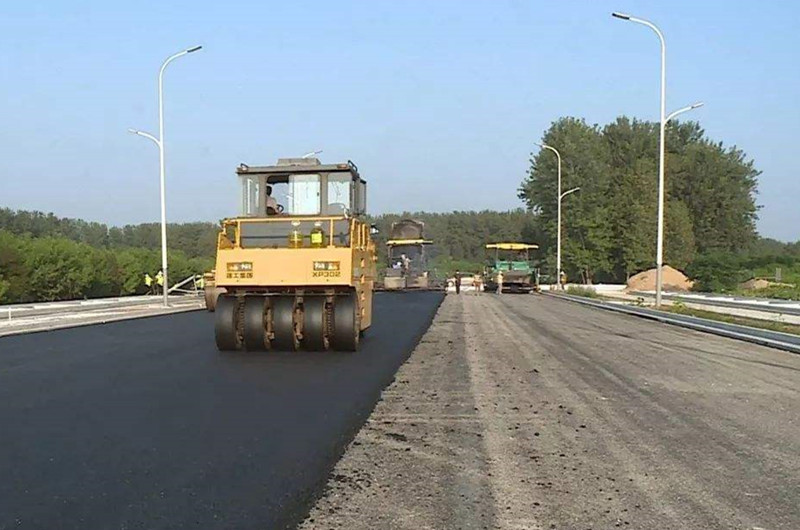 修路現(xiàn)場(chǎng) 修路現(xiàn)場(chǎng)