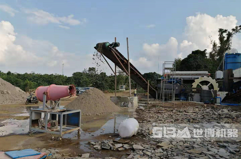 水洗沙生產(chǎn)線生產(chǎn)現(xiàn)場圖 水洗沙生產(chǎn)線生產(chǎn)現(xiàn)場圖