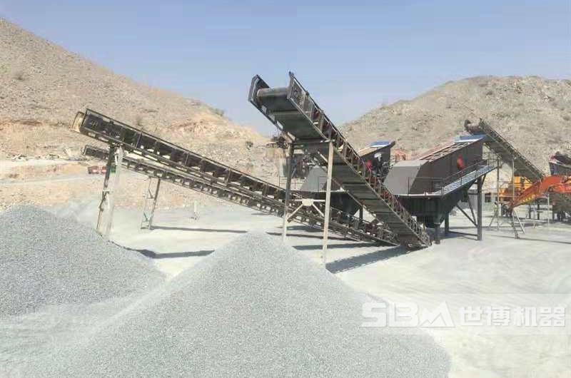 優(yōu)質(zhì)制砂生產(chǎn)線設(shè)備現(xiàn)場 優(yōu)質(zhì)制砂生產(chǎn)線設(shè)備現(xiàn)場