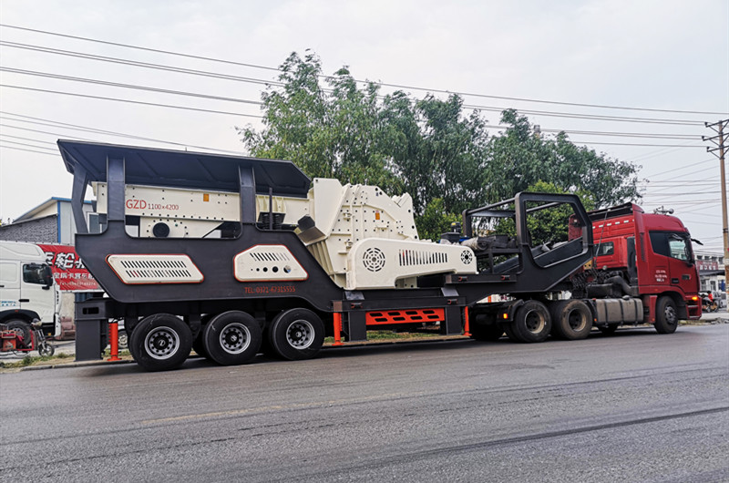 輪胎式破碎站運(yùn)輸 輪胎式破碎站運(yùn)輸