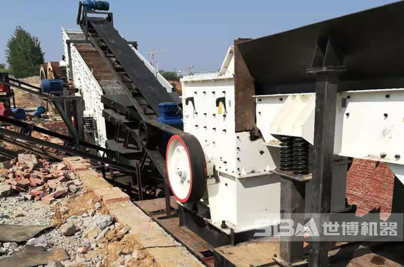 箱式破碎機現場圖 箱式破碎機現場圖