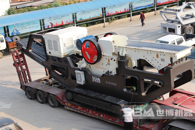世博廠家履帶式移動鄂破機發貨 世博廠家履帶式移動鄂破機發貨