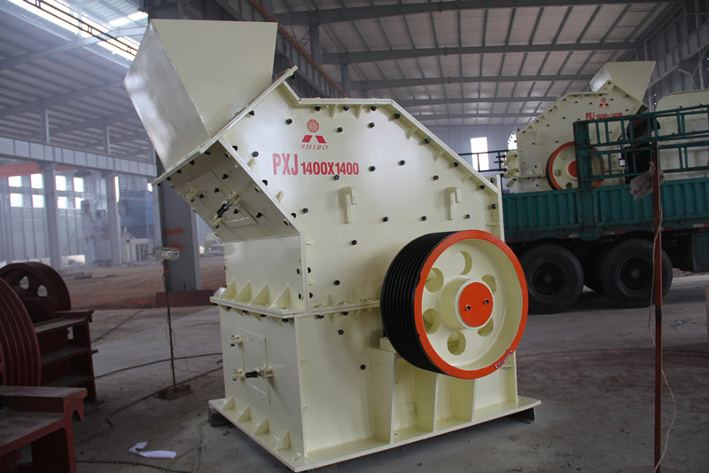 1414型號(hào)高細(xì)破碎機(jī) 1414型號(hào)高細(xì)破碎機(jī)