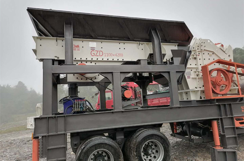 湖南石門陳總工地，移動采石場設(shè)備安裝
