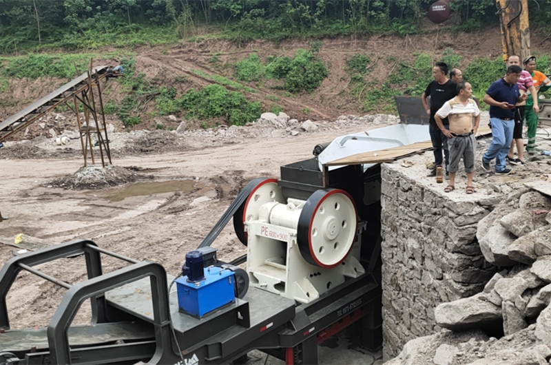 移動式69鄂式破碎機現場圖 移動式69鄂式破碎機現場圖