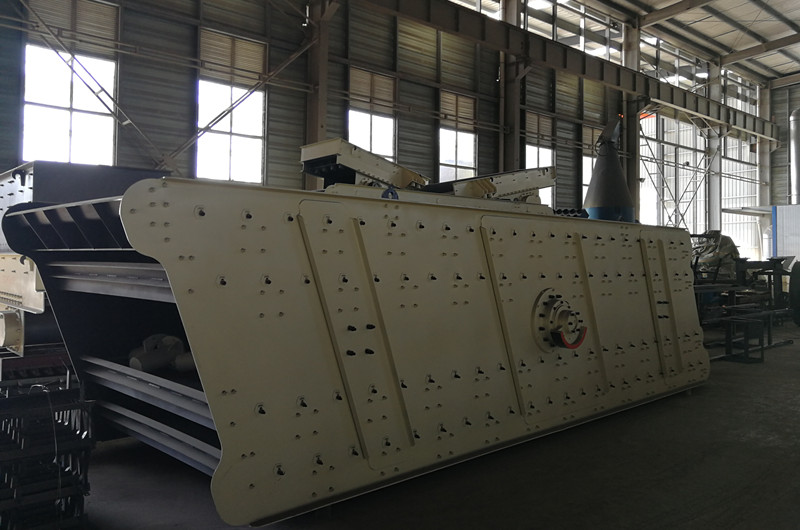 石頭粗料篩選振動篩 石頭粗料篩選振動篩