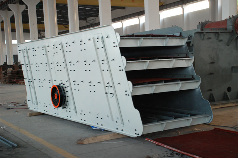 四層振動(dòng)篩,四層篩網(wǎng),出五種料以上 四層振動(dòng)篩,四層篩網(wǎng),出五種料以上