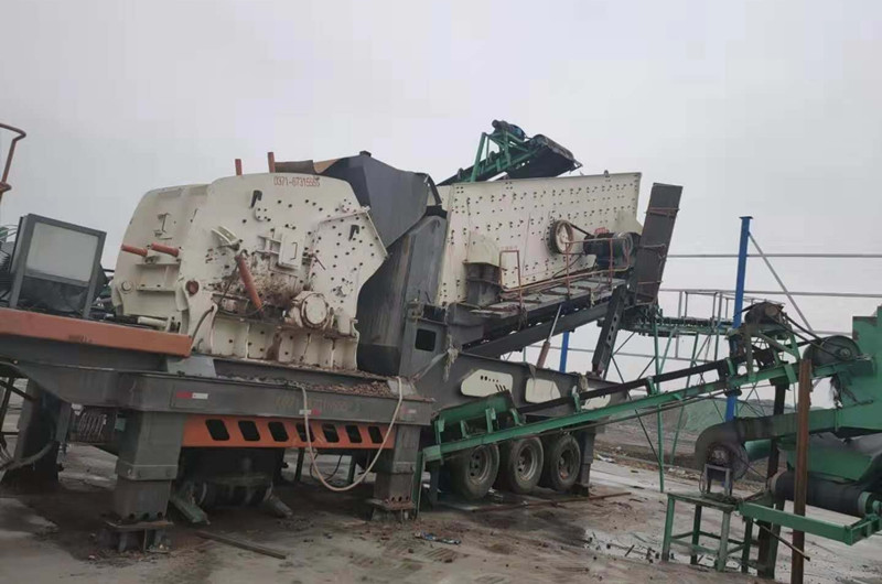 1315型移動破碎機 1315型移動破碎機