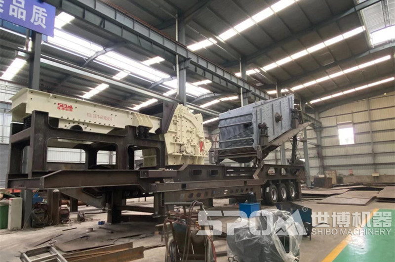 輪胎式多機(jī)組合移動(dòng)破碎站 輪胎式多機(jī)組合移動(dòng)破碎站