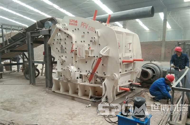 1315反擊破現場圖,可見配套電機 1315反擊破現場圖,可見配套電機