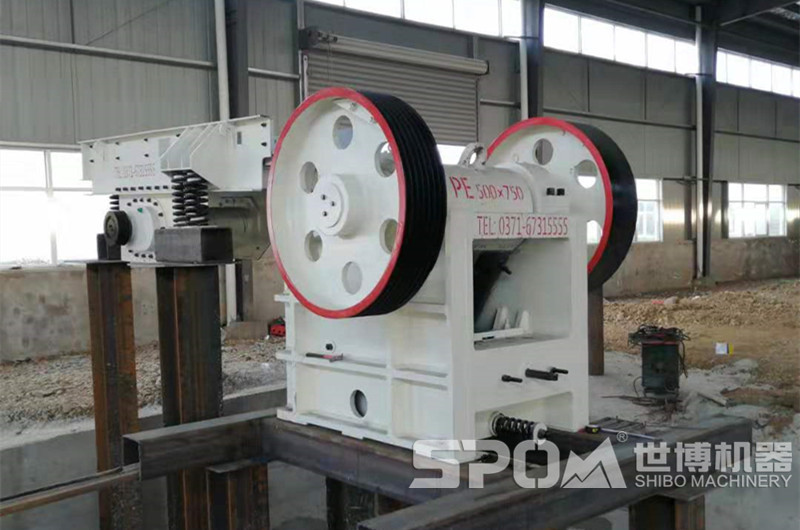 57破碎機破碎現場圖 57破碎機破碎現場圖