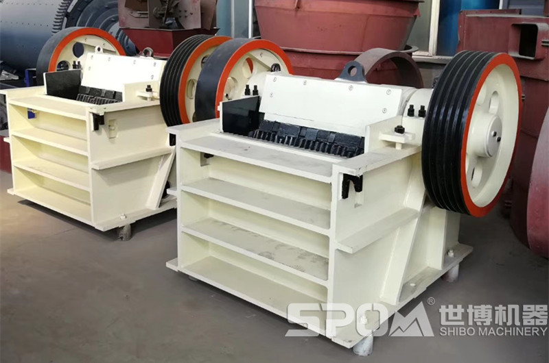 PEX300×1300顎式細破機 PEX300×1300顎式細破機