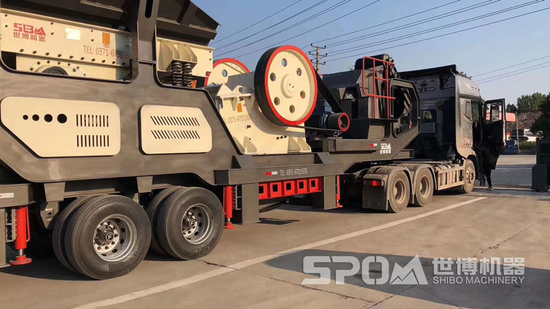 移動式粗碎鄂破機發(fā)貨 移動式粗碎鄂破機發(fā)貨