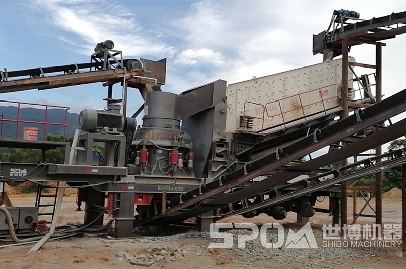 輪胎式圓錐移動(dòng)破碎篩分機(jī)