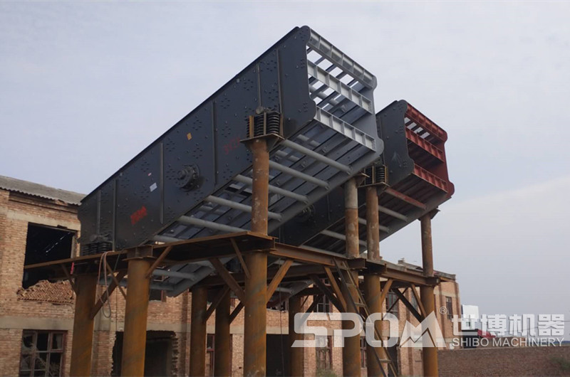 篩分石頭的粗篩分機 篩分石頭的粗篩分機