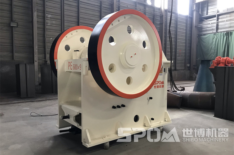 PE600×900顎式破碎機 PE600×900顎式破碎機