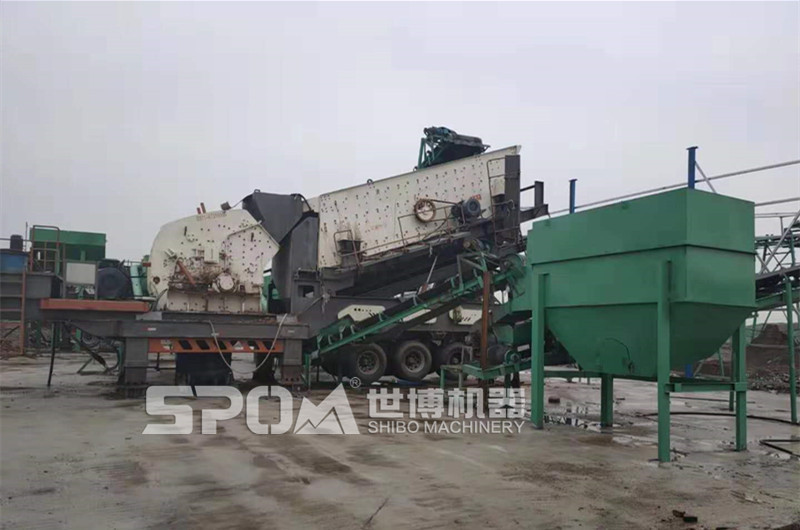 反擊破移動(dòng)破碎篩分機(jī) 反擊破移動(dòng)破碎篩分機(jī)