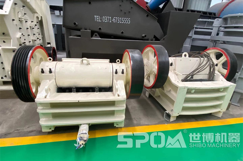 世博車間小型細鄂破成品,150x750細顎破碎機 世博車間小型細鄂破成品,150x750細顎破碎機